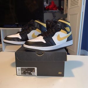 Nike Air Jordan 1 Pollen Black Mid